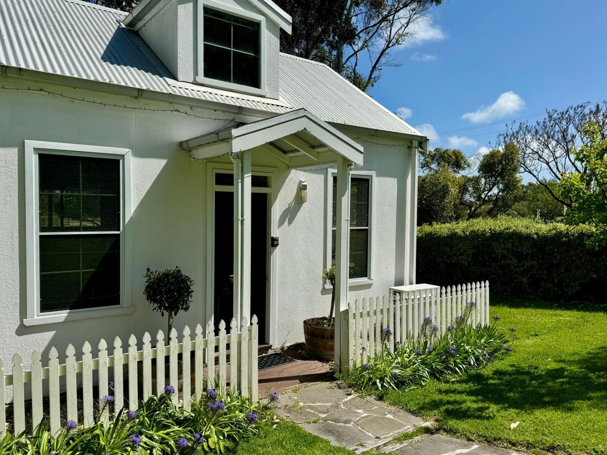 Clonmara Country House And Cottages Порт-Фейри Экстерьер фото